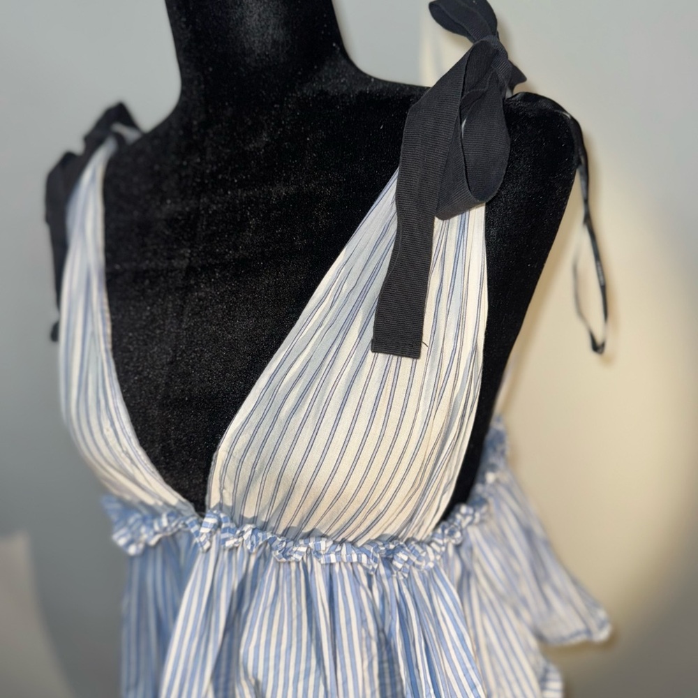 Forever 21 Light Blue and White Blouse